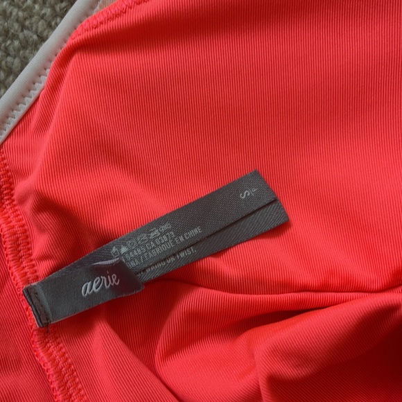 Aerie pipping one piece swimsuit in neon pink - Picture 4 of 6